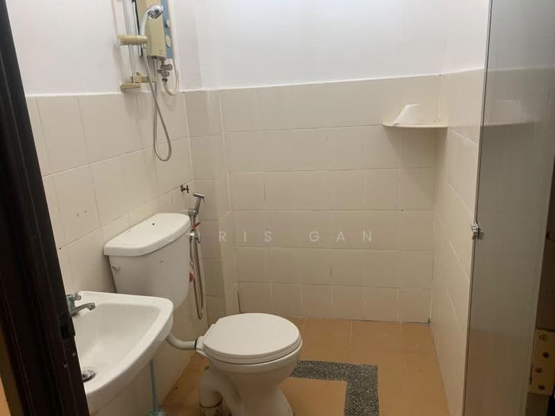 Rumah Teres 2-Tingkat untuk Disewa di Taman Polo Indera Mahkota 3 (Kuantan) - Chris Gan - Bathroom - PropertyGuru.com.my