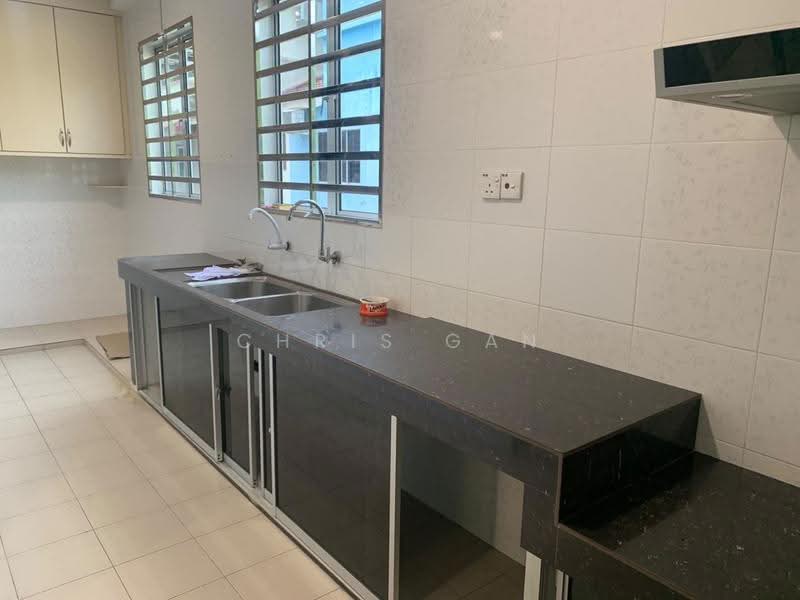 Rumah Teres 2-Tingkat untuk Disewa di Taman Polo Indera Mahkota 3 (Kuantan) - Chris Gan - Kitchen - PropertyGuru.com.my