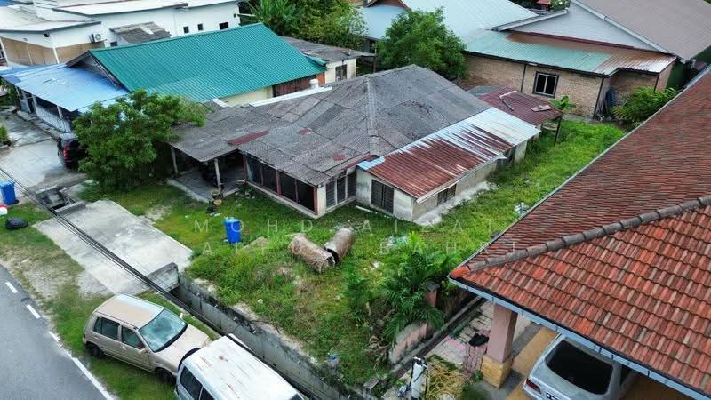 1-storey Terraced House for Sale in Shah Alam (Selangor) - Mohd Aizat Saiful Bahri - Exterior - PropertyGuru.com.my