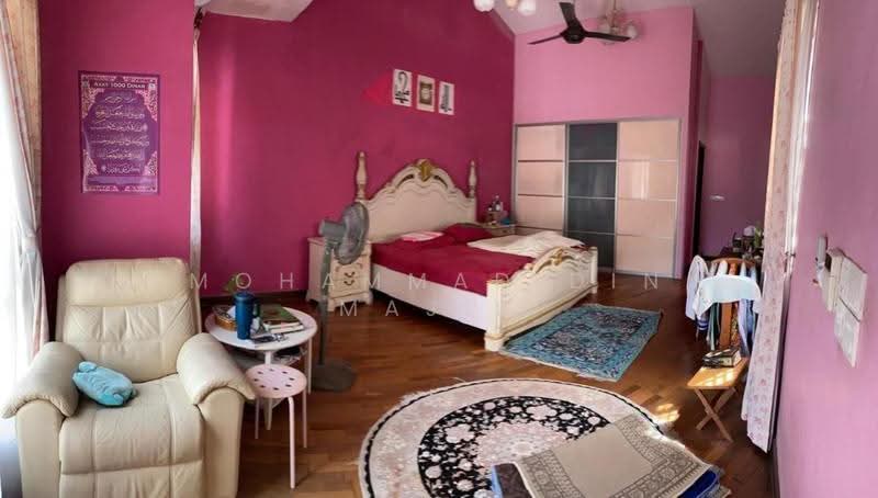 Rumah Berkembar untuk Dijual di Bukit Jelutong (Shah Alam) - Mohammad Din Majid - Bedroom - PropertyGuru.com.my