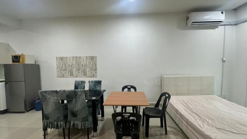 Kediaman Servis untuk Dijual di Oasis Serviced Suites @ Oasis Ara Damansara - Tom Ting - Dining Room - PropertyGuru.com.my
