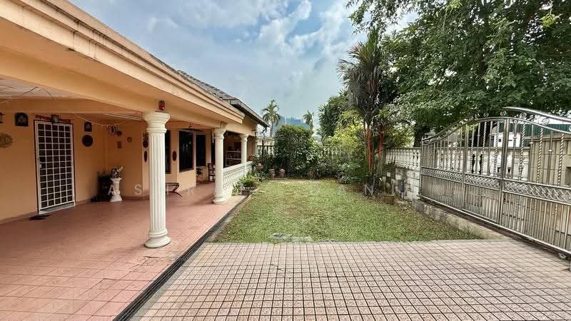 Rumah Berkembar untuk Dijual di Seksyen 4 (Petaling Jaya) - Ashraff Daniel - Exterior - PropertyGuru.com.my