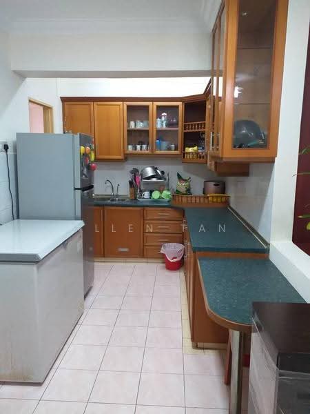 Condominium for Sale at Kelana D'Putera - Allen Tan - Kitchen - PropertyGuru.com.my