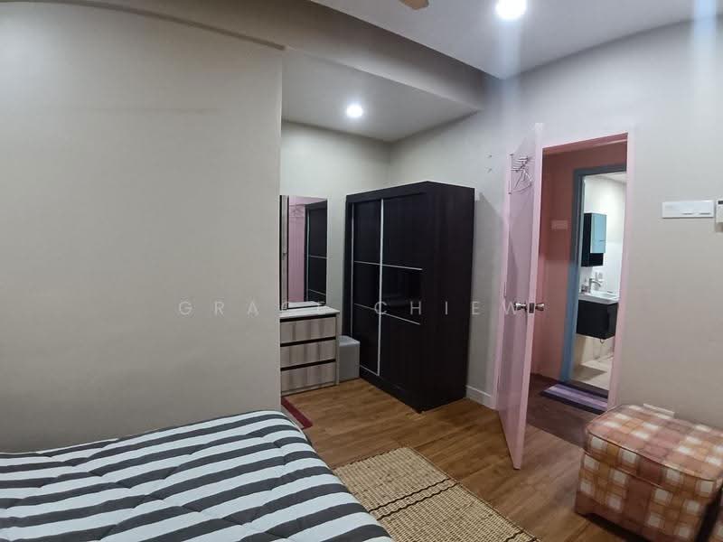Service Residence for Sale at Bayu Puteri 3 - Grace Chiew - Bedroom - PropertyGuru.com.my