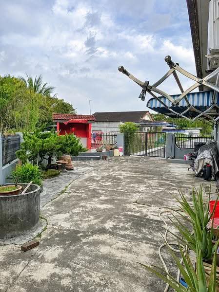 Rumah Teres 1-Tingkat untuk Dijual di Taman Jambu (Bukit Mertajam) - Dylan Low - Exterior - PropertyGuru.com.my