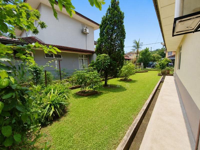 Bungalow House for Sale in Bukit Beruntung (Selangor) - SEAN TAN - Exterior - PropertyGuru.com.my