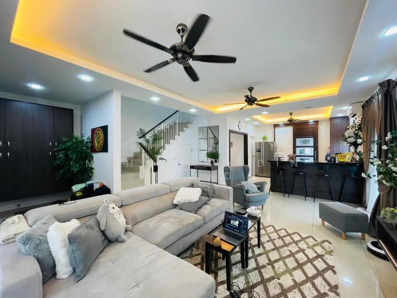 3-storey Terraced House for Sale in Setia Utama (Setia Alam) - Mohammad Din Majid - Living Room - PropertyGuru.com.my