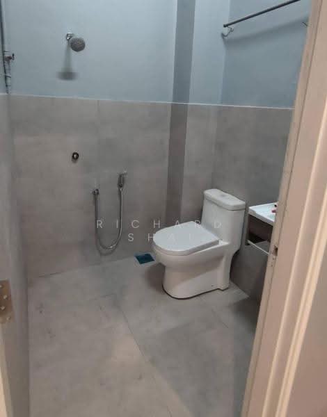 1-storey Terraced House for Rent in Taman Rinting (Masai) - Richard Shai - Bathroom - PropertyGuru.com.my