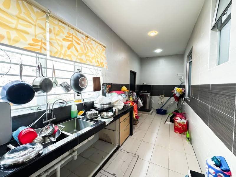 2-storey Terraced House for Sale in Taman Mutiara Indah (Puchong) - Ashraff Daniel - Kitchen - PropertyGuru.com.my