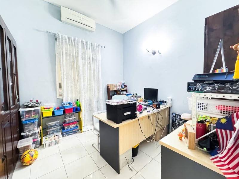 2-storey Terraced House for Sale in Taman Mutiara Indah (Puchong) - Ashraff Daniel - Study - PropertyGuru.com.my