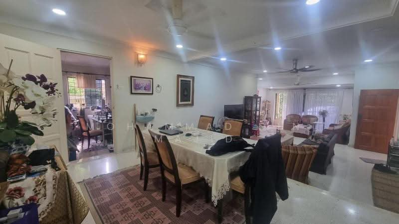 2-storey Terraced House for Sale in Seksyen 4 (Shah Alam) - Mohammad Din Majid - Dining Room - PropertyGuru.com.my