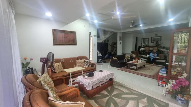 2-storey Terraced House for Sale in Seksyen 4 (Shah Alam) - Mohammad Din Majid - Living Room - PropertyGuru.com.my