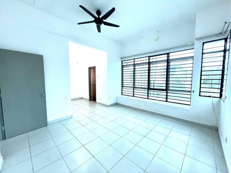 Rumah Teres 2-Tingkat untuk Dijual di Bandar Hillpark (Puncak Alam) - Amzar Faiz - PropertyGuru.com.my