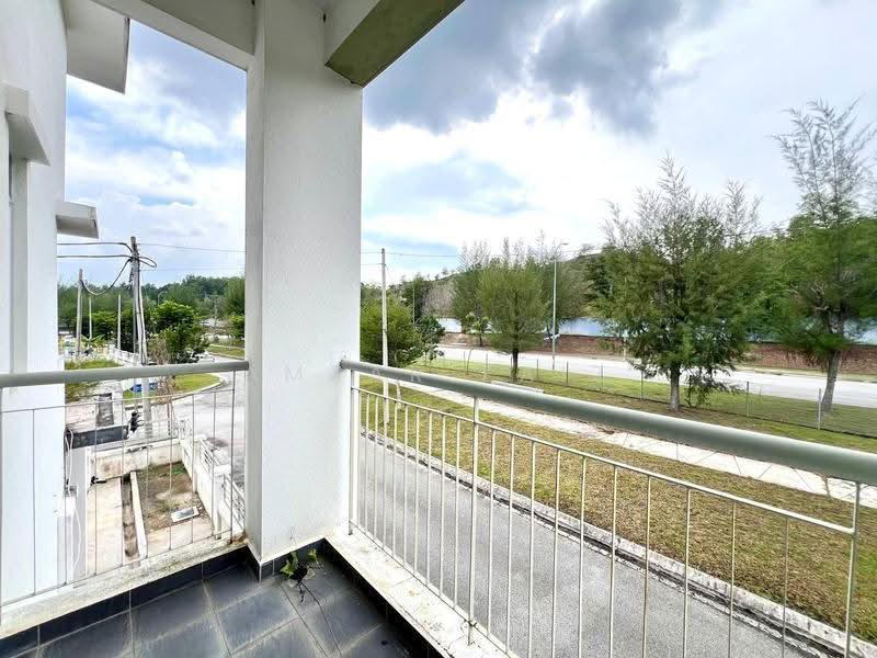 Rumah Teres 2-Tingkat untuk Dijual di Bandar Hillpark (Puncak Alam) - Amzar Faiz - PropertyGuru.com.my