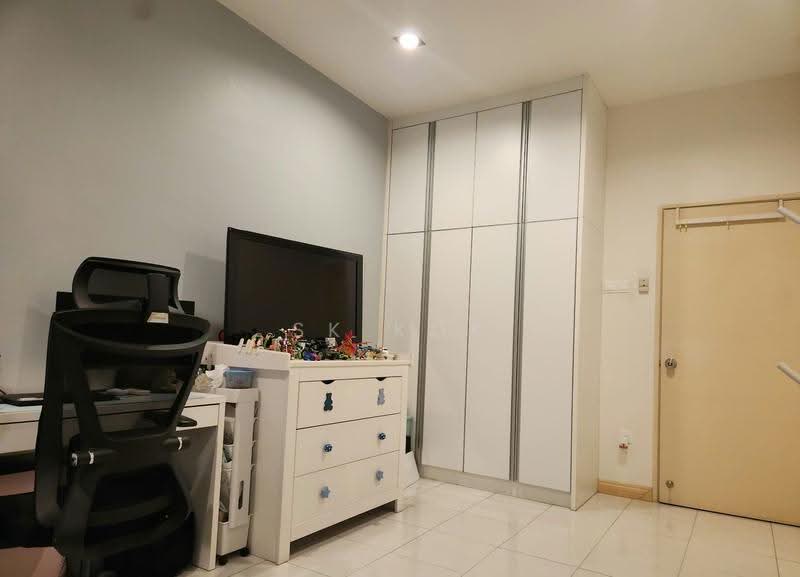2-storey Terraced House for Sale in Bandar Nusaputra (Puchong) - SK Kok - Bedroom - PropertyGuru.com.my