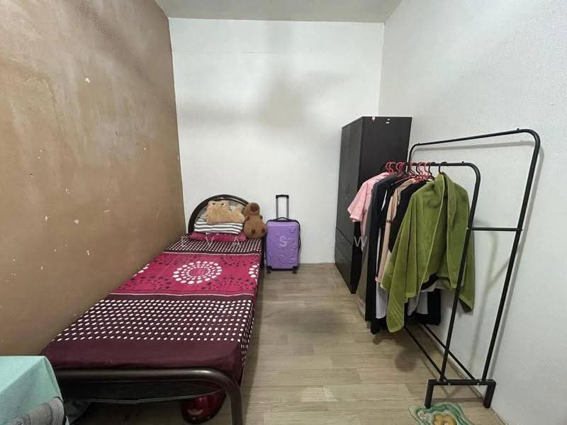 Kedai untuk Dijual di Taman Senai Utama (Kulai) - Eva Siow - Bedroom - PropertyGuru.com.my