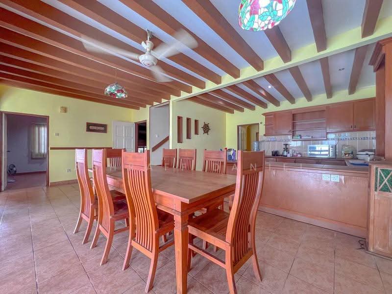 Bungalow House untuk Dijual di Sungai Buloh (Selangor) - Ashraff Daniel - Dining Room - PropertyGuru.com.my