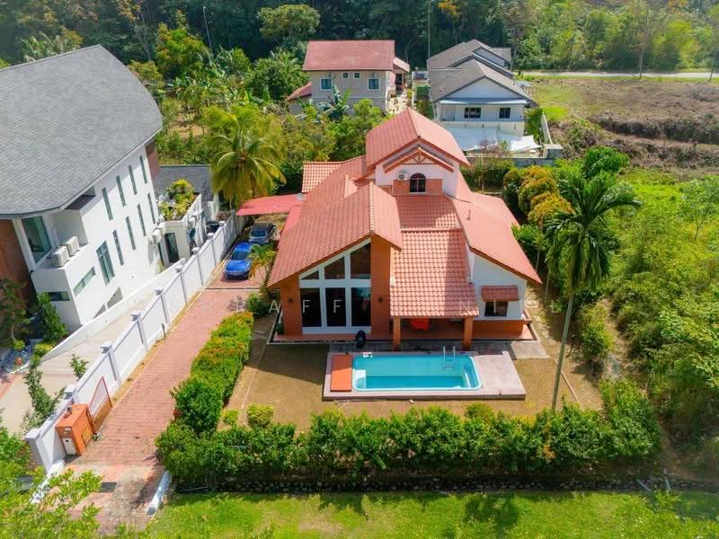 Bungalow House untuk Dijual di Sungai Buloh (Selangor) - Ashraff Daniel - Exterior - PropertyGuru.com.my