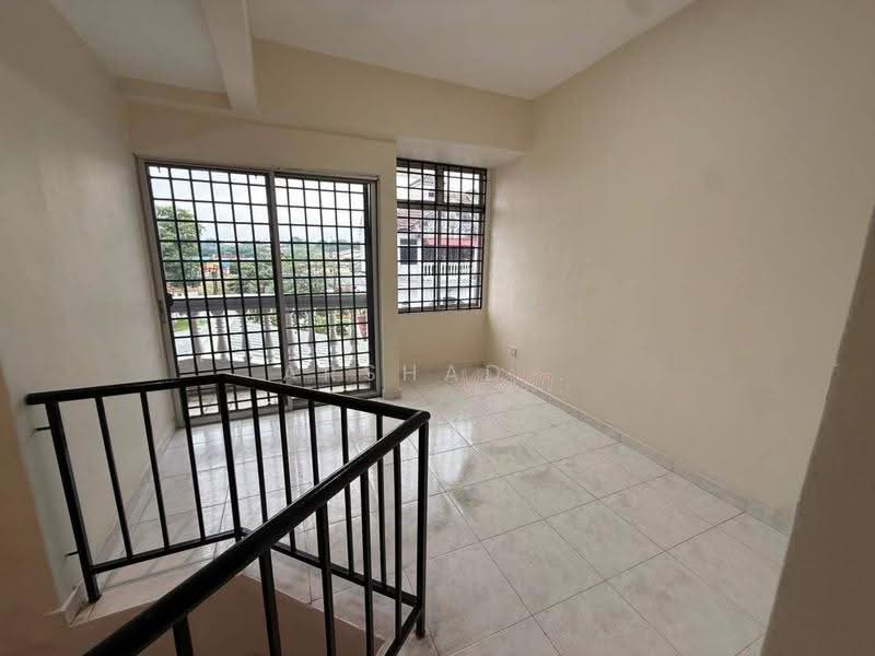 Rumah Teres 3-Tingkat untuk Dijual di Taman Tampoi Utama (Johor Bahru) - Arshad . - Interior - PropertyGuru.com.my