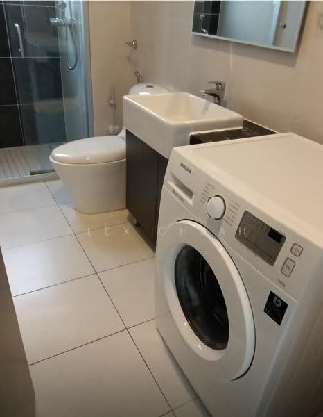 Apartment for Rent at Bay Point @ Country Garden Danga Bay - Alex Cheah - Bathroom - PropertyGuru.com.my