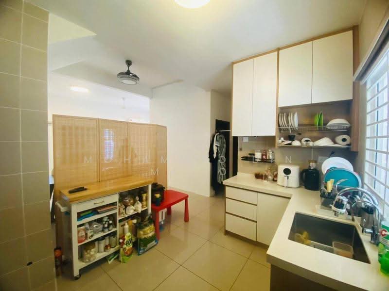 Semi-Detached House for Sale in Taman Desiran Bayu (Puchong) - Mohammad Din Majid - Kitchen - PropertyGuru.com.my