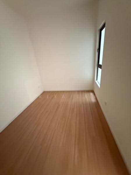 Kediaman Servis untuk Dijual di Residensi Dian II - Freya Tan - PropertyGuru.com.my
