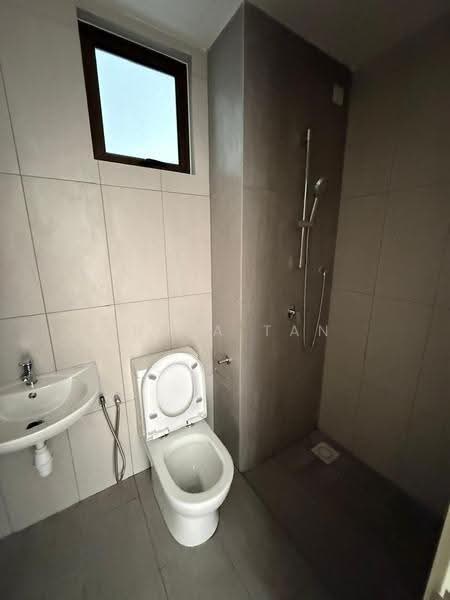 Kediaman Servis untuk Dijual di Residensi Dian II - Freya Tan - PropertyGuru.com.my
