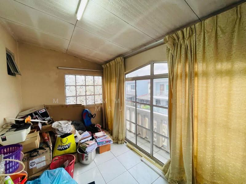 Rumah Teres 2-Tingkat untuk Dijual di Batu Caves (Selangor) - Mohammad Din Majid - Balcony - PropertyGuru.com.my