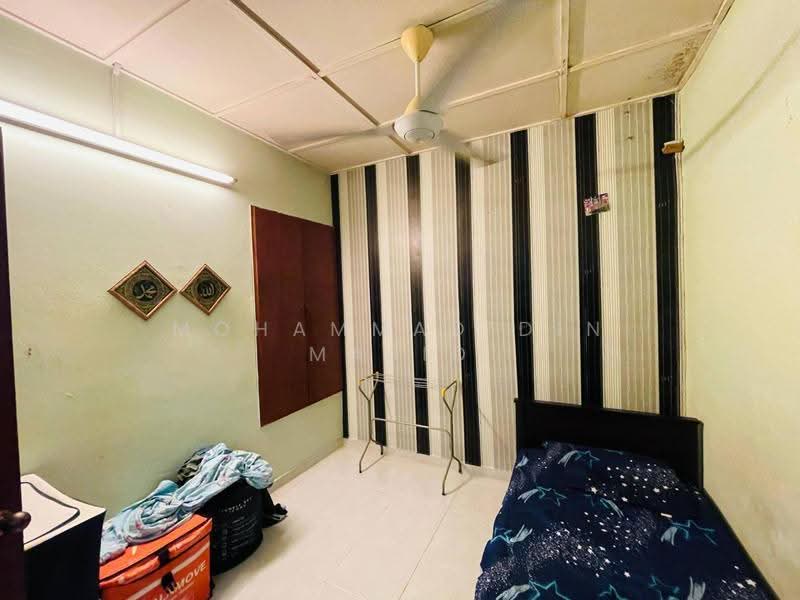 Rumah Teres 2-Tingkat untuk Dijual di Batu Caves (Selangor) - Mohammad Din Majid - Bedroom - PropertyGuru.com.my