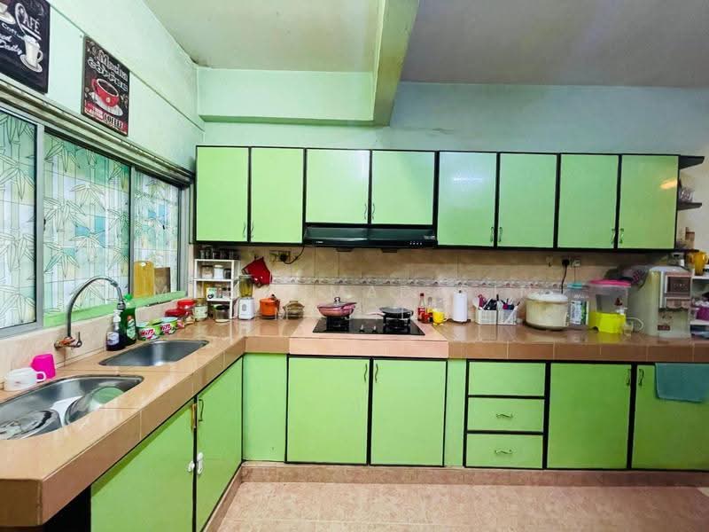 Rumah Teres 2-Tingkat untuk Dijual di Batu Caves (Selangor) - Mohammad Din Majid - Kitchen - PropertyGuru.com.my