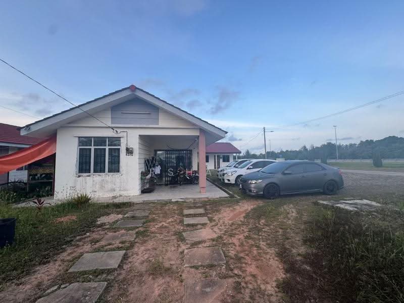 Bungalow House for Sale in Kampung Sungai Kapal (Pengerang) - Arshad . - Exterior - PropertyGuru.com.my