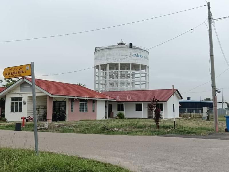 Bungalow House for Sale in Kampung Sungai Kapal (Pengerang) - Arshad . - Exterior - PropertyGuru.com.my