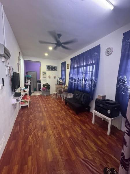Bungalow House for Sale in Kampung Sungai Kapal (Pengerang) - Arshad . - Living Room - PropertyGuru.com.my