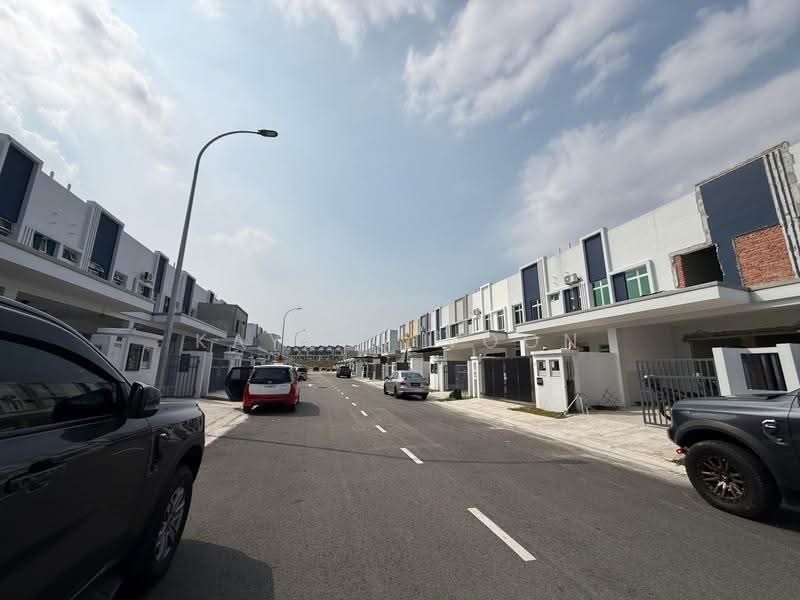 Rumah Teres untuk Dijual di Bandar Dato Onn (Tebrau) - Kayden Voon - Exterior - PropertyGuru.com.my