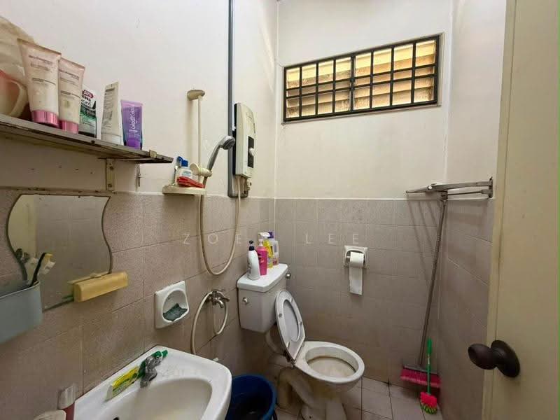 Rumah Teres 1-Tingkat untuk Dijual di Skudai (Johor) - Zoey Lee - Bathroom - PropertyGuru.com.my