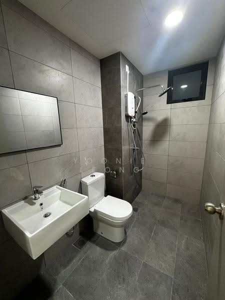 Kediaman Servis untuk Disewa di M Astra - Yoonie Leong - Bathroom - PropertyGuru.com.my