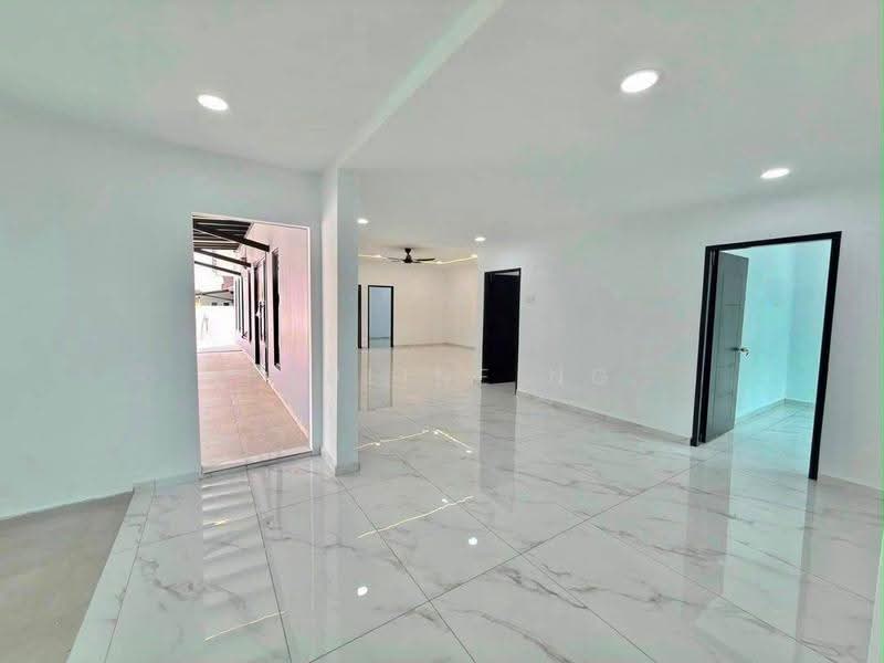 Rumah Teres 1-Tingkat untuk Dijual di Ulu Tiram (Johor Bahru) - Pauline Ng - Living Room - PropertyGuru.com.my
