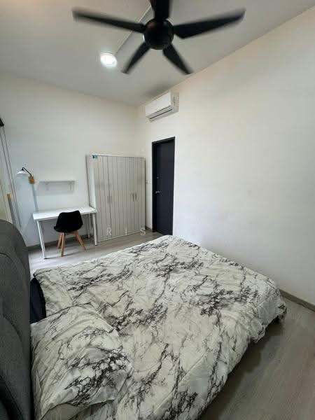 Condominium for Rent at The Holmes 2 - Iris Lee - Bedroom - PropertyGuru.com.my
