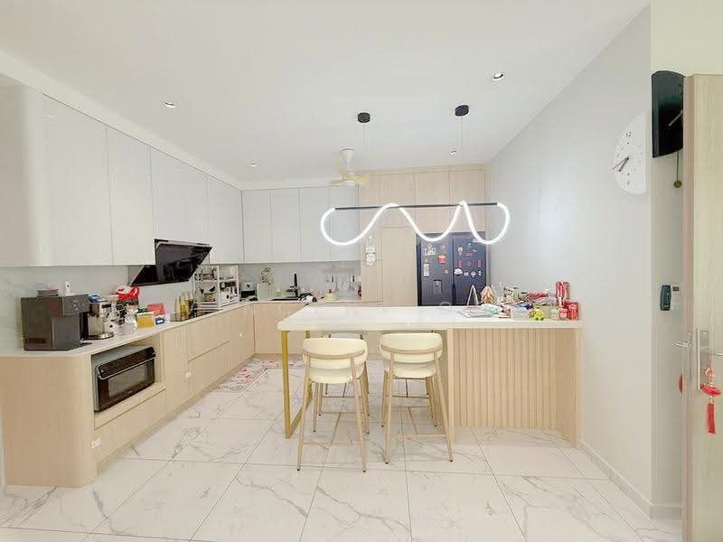 Condominium for Sale at QuayWest Residence - Vincent Ooi - Kitchen - PropertyGuru.com.my