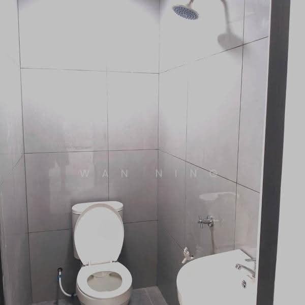 Rumah Teres untuk Dijual di Taman Desa Tebrau (Tebrau) - Wan Ning - Bathroom - PropertyGuru.com.my