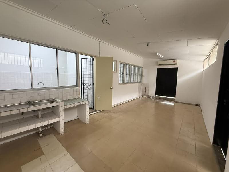 2-storey Terraced House for Rent in Taman Tun Dr Ismail (Kuala Lumpur) - Joey Wong - Kitchen - PropertyGuru.com.my