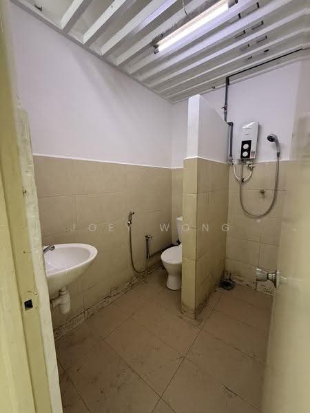 2-storey Terraced House for Rent in Taman Tun Dr Ismail (Kuala Lumpur) - Joey Wong - Bathroom - PropertyGuru.com.my