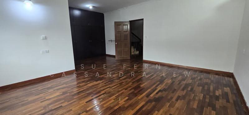 2.5-storey Terraced House for Sale in Bandar Utama (Selangor) - Sue Fern Cassandra Lew - Master Room - PropertyGuru.com.my