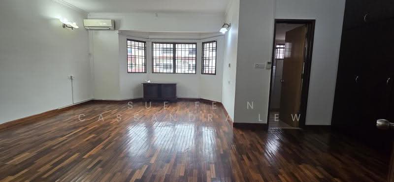 2.5-storey Terraced House for Sale in Bandar Utama (Selangor) - Sue Fern Cassandra Lew - Master Room - PropertyGuru.com.my