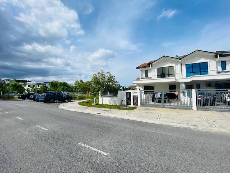 2-storey Terraced House for Sale in Hulu Langat (Selangor) - Mohd Aizat Saiful Bahri - Exterior - PropertyGuru.com.my