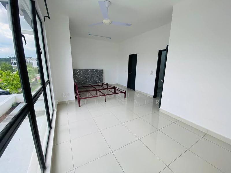 2-storey Terraced House for Sale in Hulu Langat (Selangor) - Mohd Aizat Saiful Bahri - Bedroom - PropertyGuru.com.my