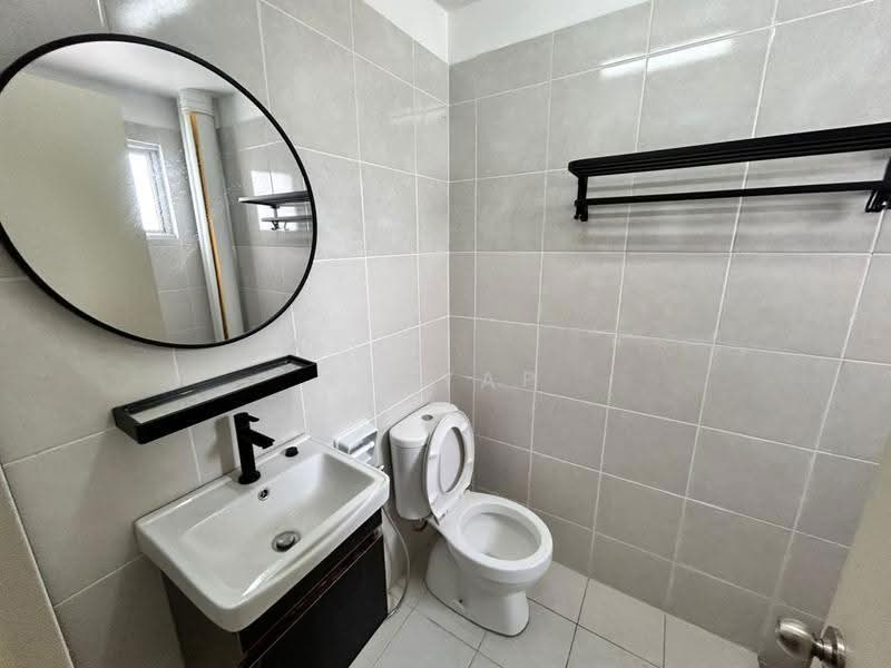 Kediaman Servis untuk Disewa di Alanis Residence - KK Yap - Bathroom - PropertyGuru.com.my