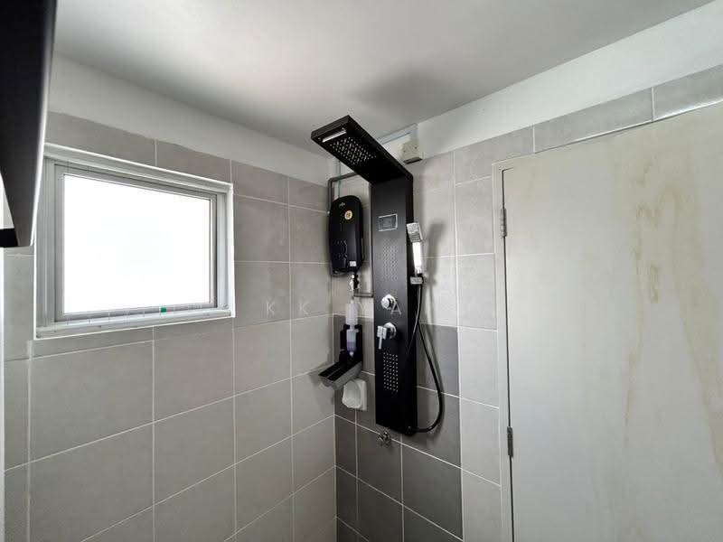 Kediaman Servis untuk Disewa di Alanis Residence - KK Yap - Bathroom - PropertyGuru.com.my