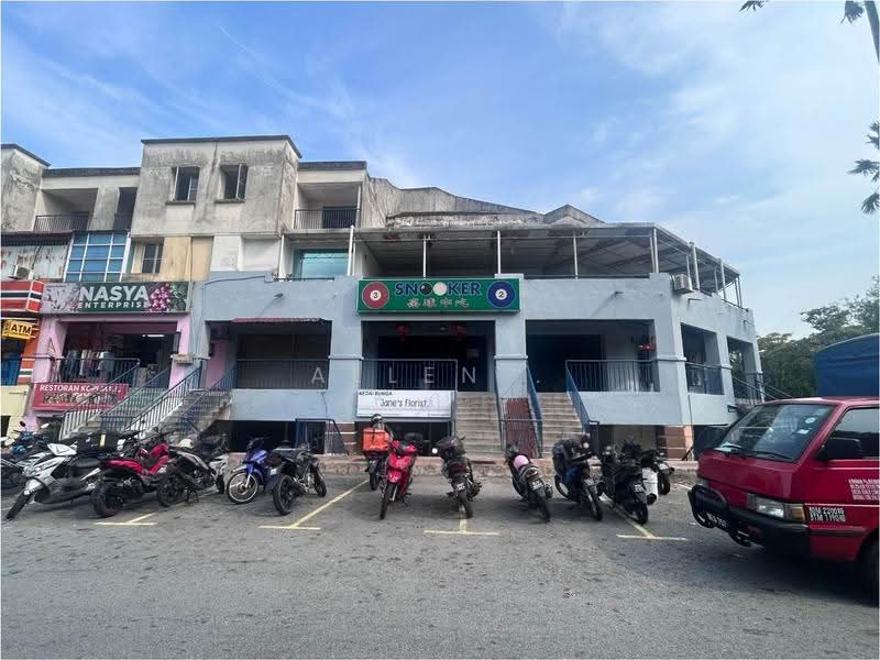 Shop for Sale in Seksyen 3, Taman Kinrara (Puchong) - Allen . - Exterior - PropertyGuru.com.my