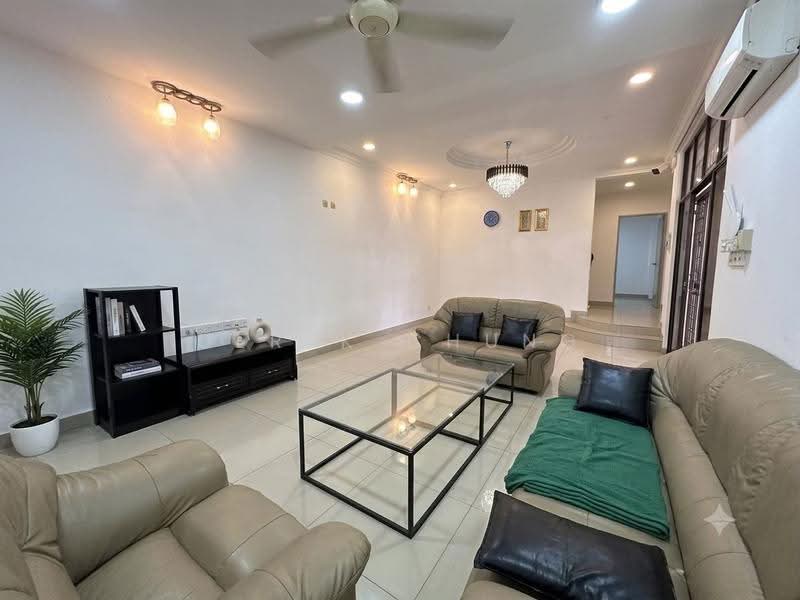 Rumah Berkembar untuk Dijual di Taman Bunga Raja (Kota Kinabalu) - Derek Chung - Living Room - PropertyGuru.com.my